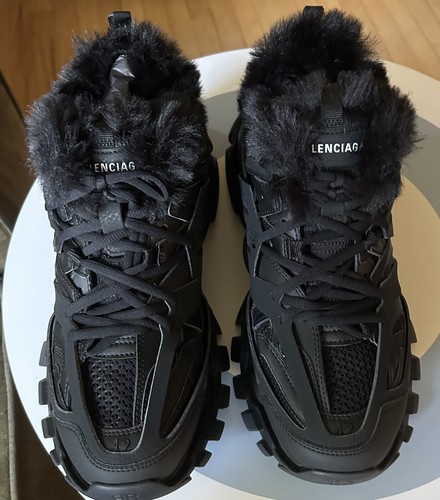 New never worn balenciaga - worn,